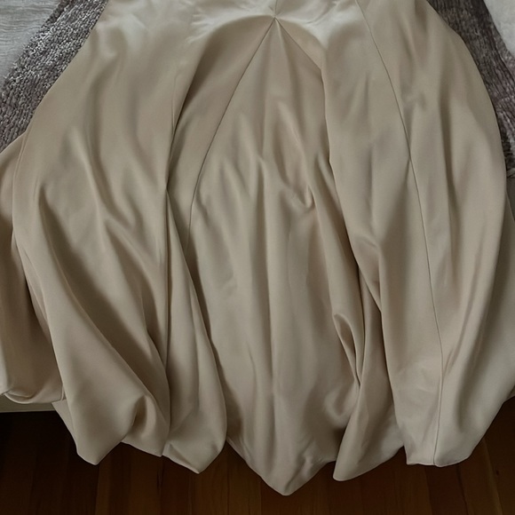 Dress - Picture 3 of 6